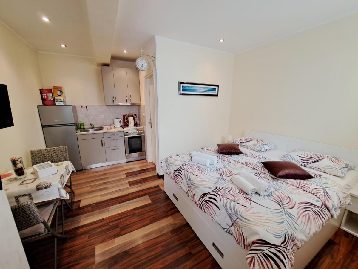 Meressa Nina&Leo Studio Apartments Новиград Экстерьер фото