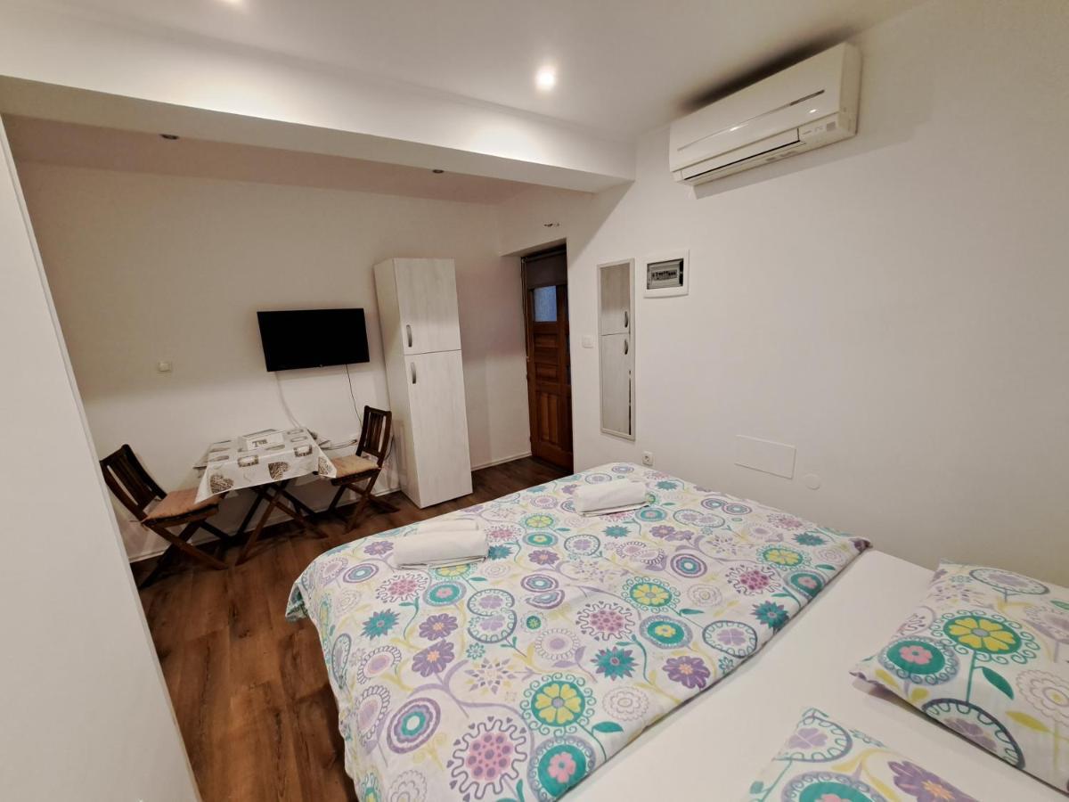 Meressa Nina&Leo Studio Apartments Новиград Экстерьер фото