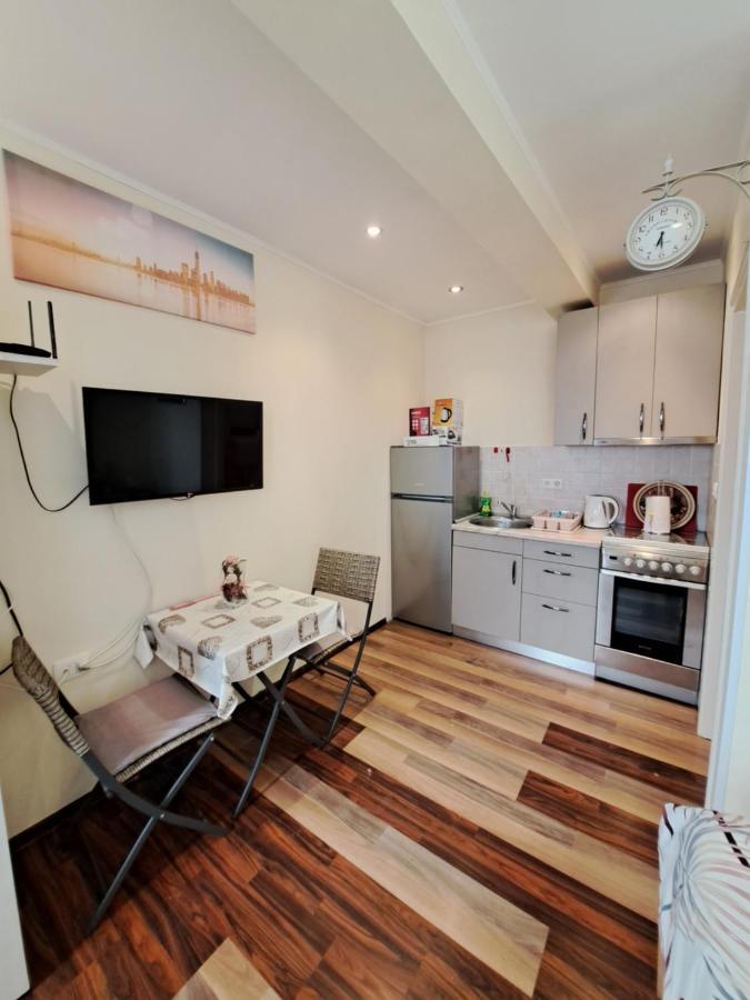 Meressa Nina&Leo Studio Apartments Новиград Экстерьер фото