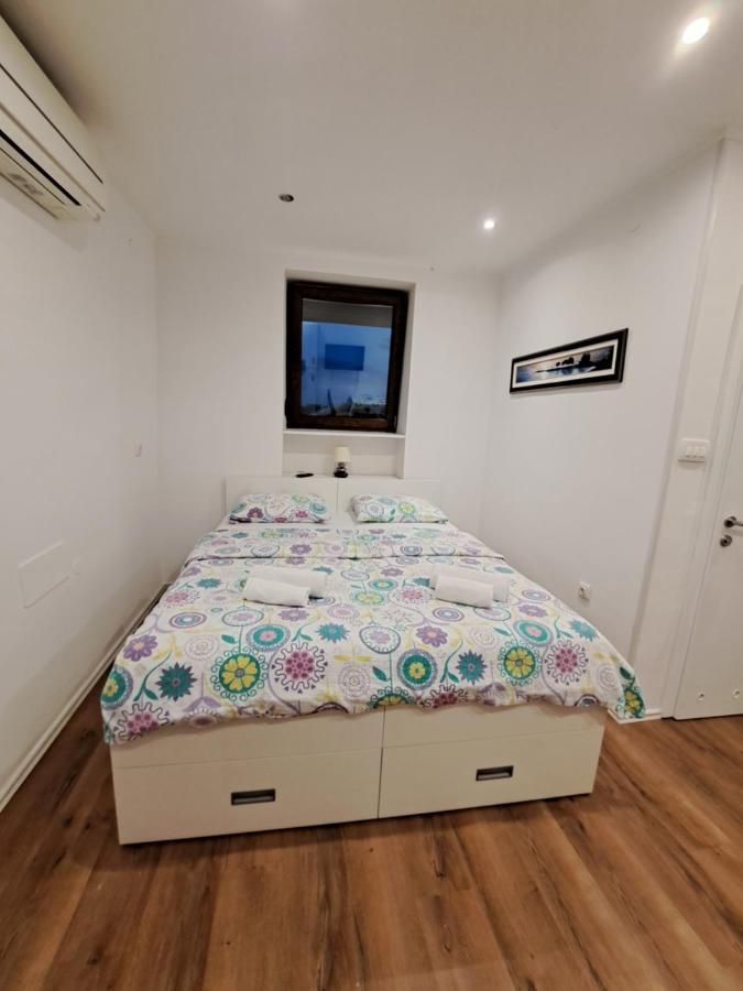 Meressa Nina&Leo Studio Apartments Новиград Экстерьер фото